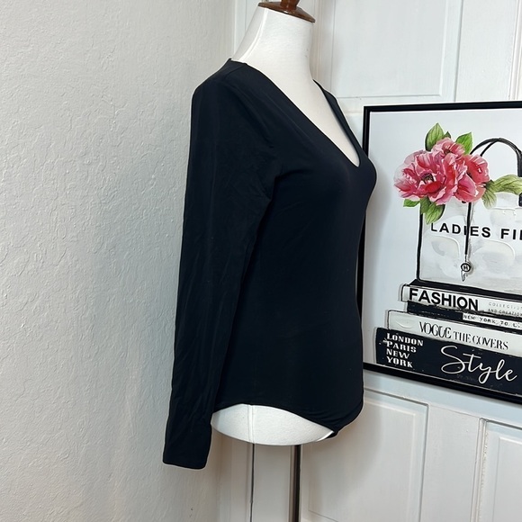 Everlane Black V-Neck Bodysuit Size M - Picture 3 of 7